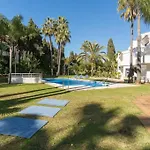 Incredible Luxury Location In Puerto Banus For Families Apartament Marbella