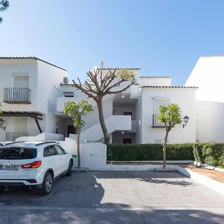 Incredible Luxury Location In Puerto Banus For Families Lejlighed Marbella