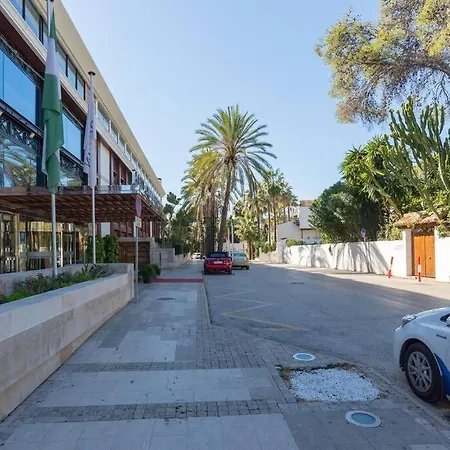 Incredible Luxury Location In Puerto Banus For Families *