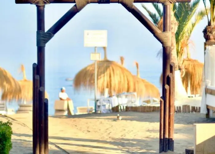 Incredible Luxury Location In Puerto Banus For Families Lejlighed