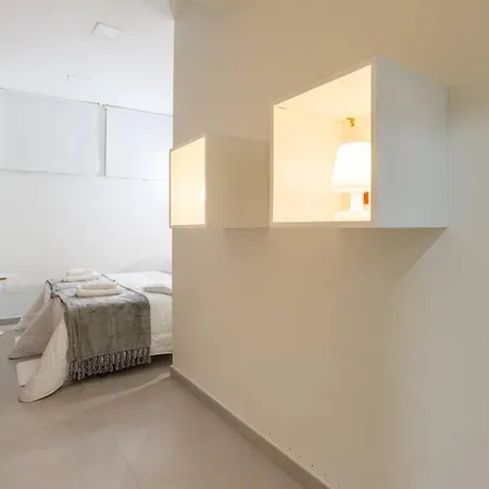 Incredible Luxury Location In Puerto Banus For Families * Марбелья